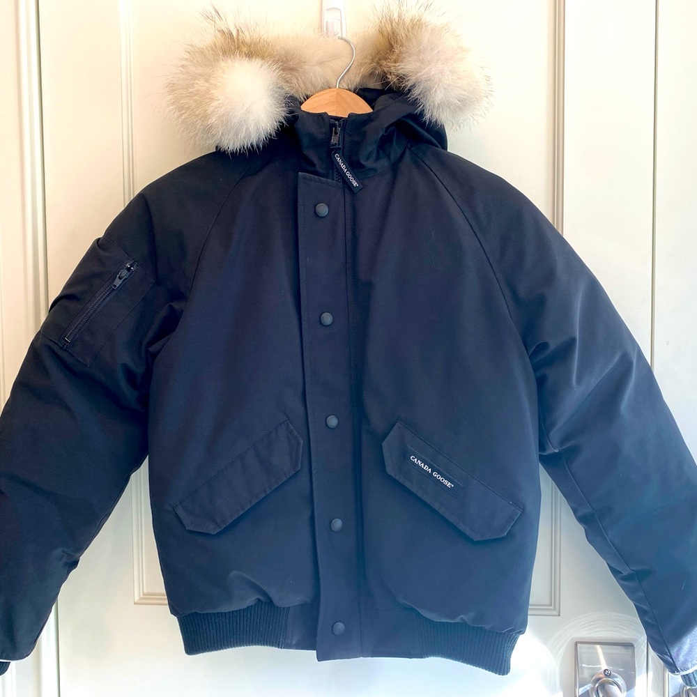 Canada Goose Kids Puffer Jacket in Black with Natural Fur Trim